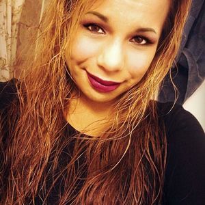 Meet your Posher, Leah